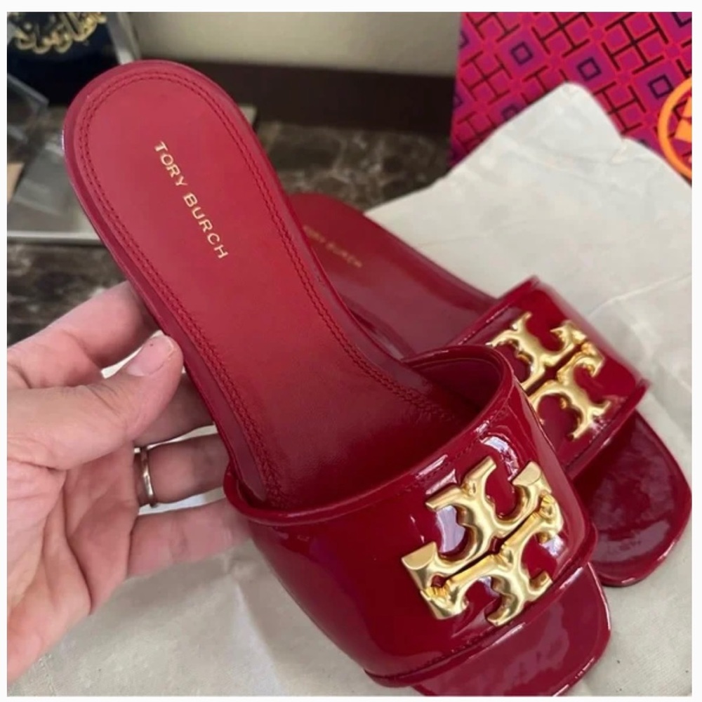 New Tory Burch ELEANOR SLIDE - Tory Patent Red 😍